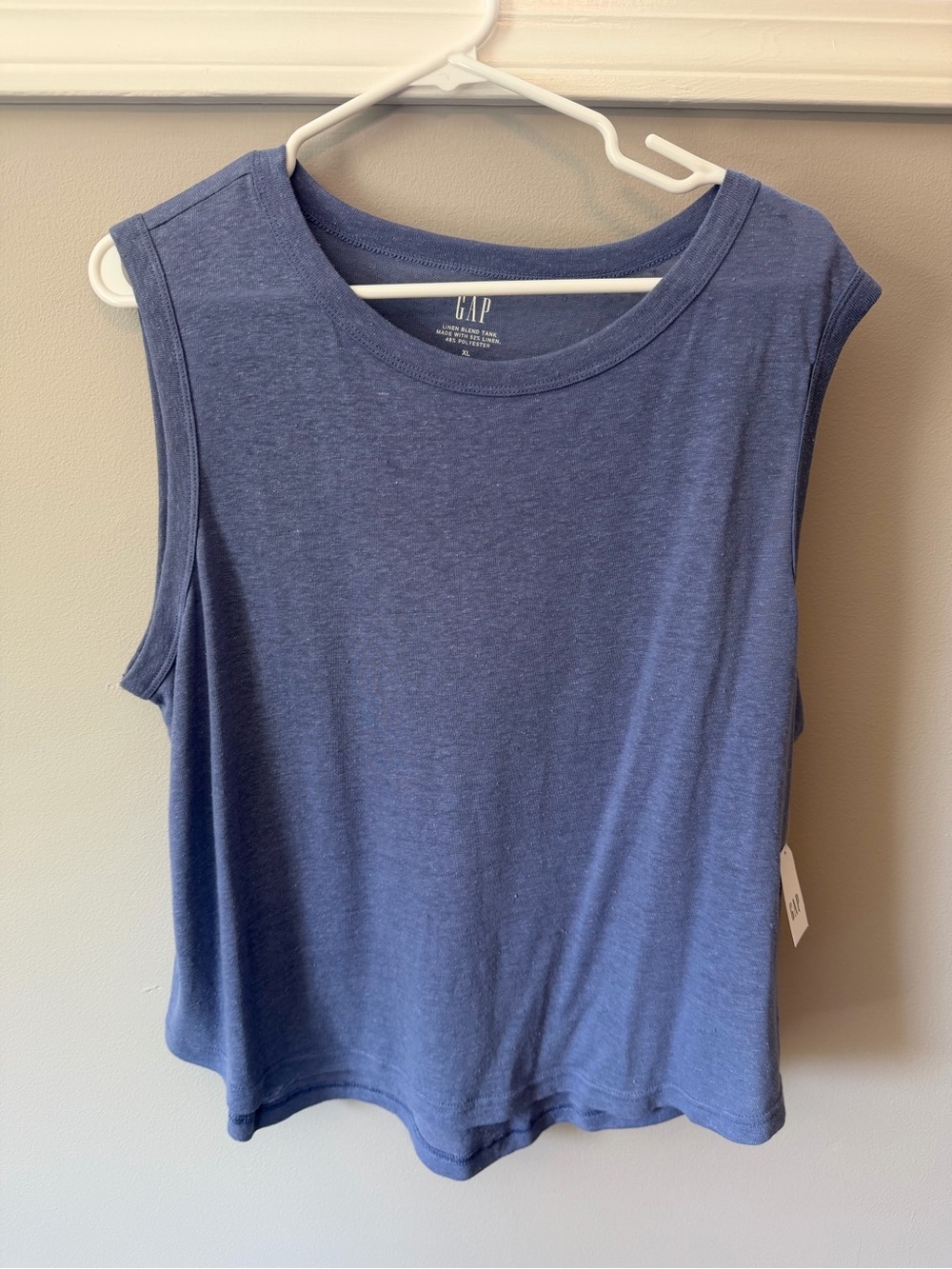 GAP Women's Muscle Cut Linen Crewneck Tank - NWT